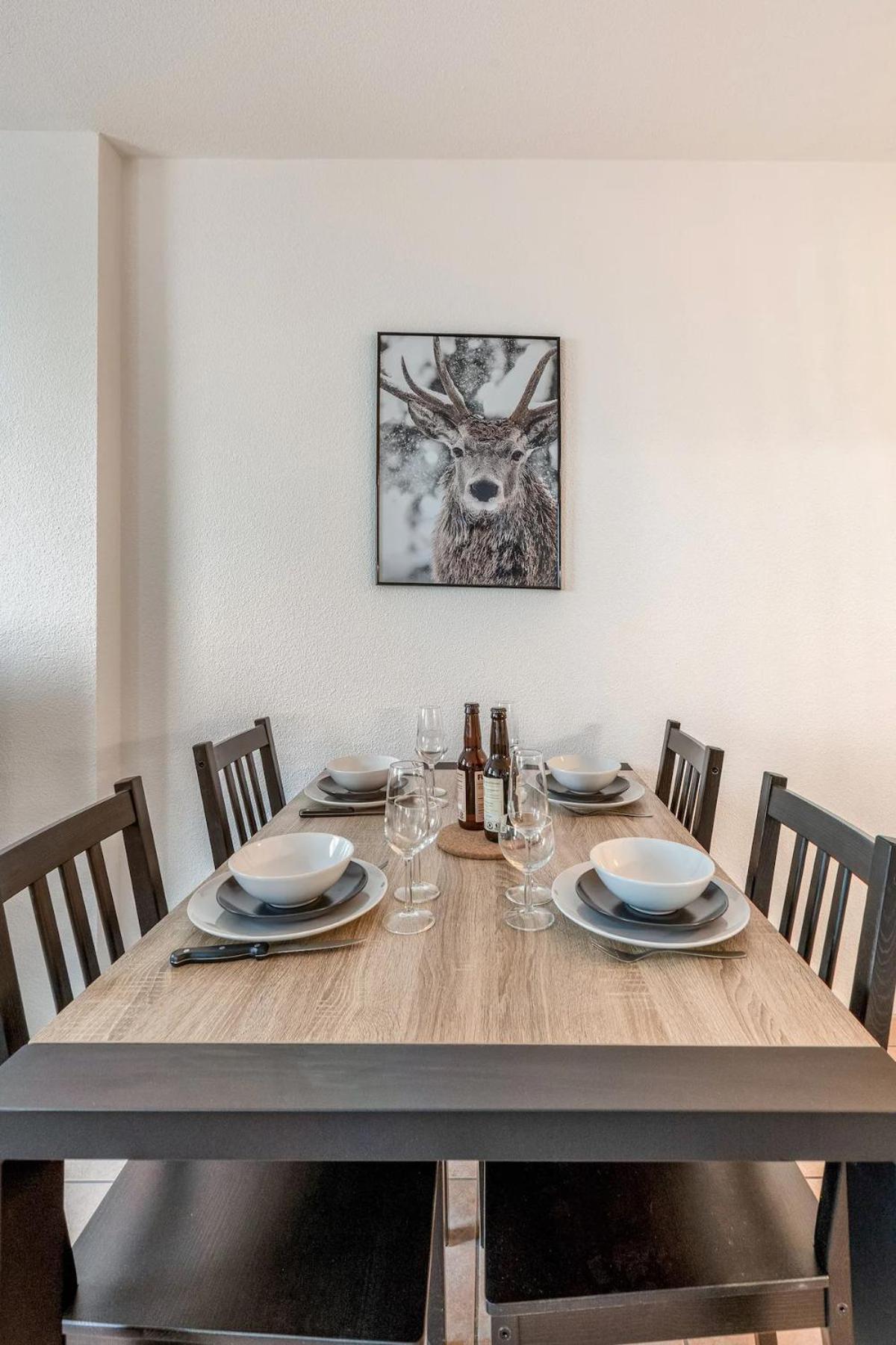 Superbe Appartement - Parking Gratuit - 4 Personnes Chambéry Eksteriør billede