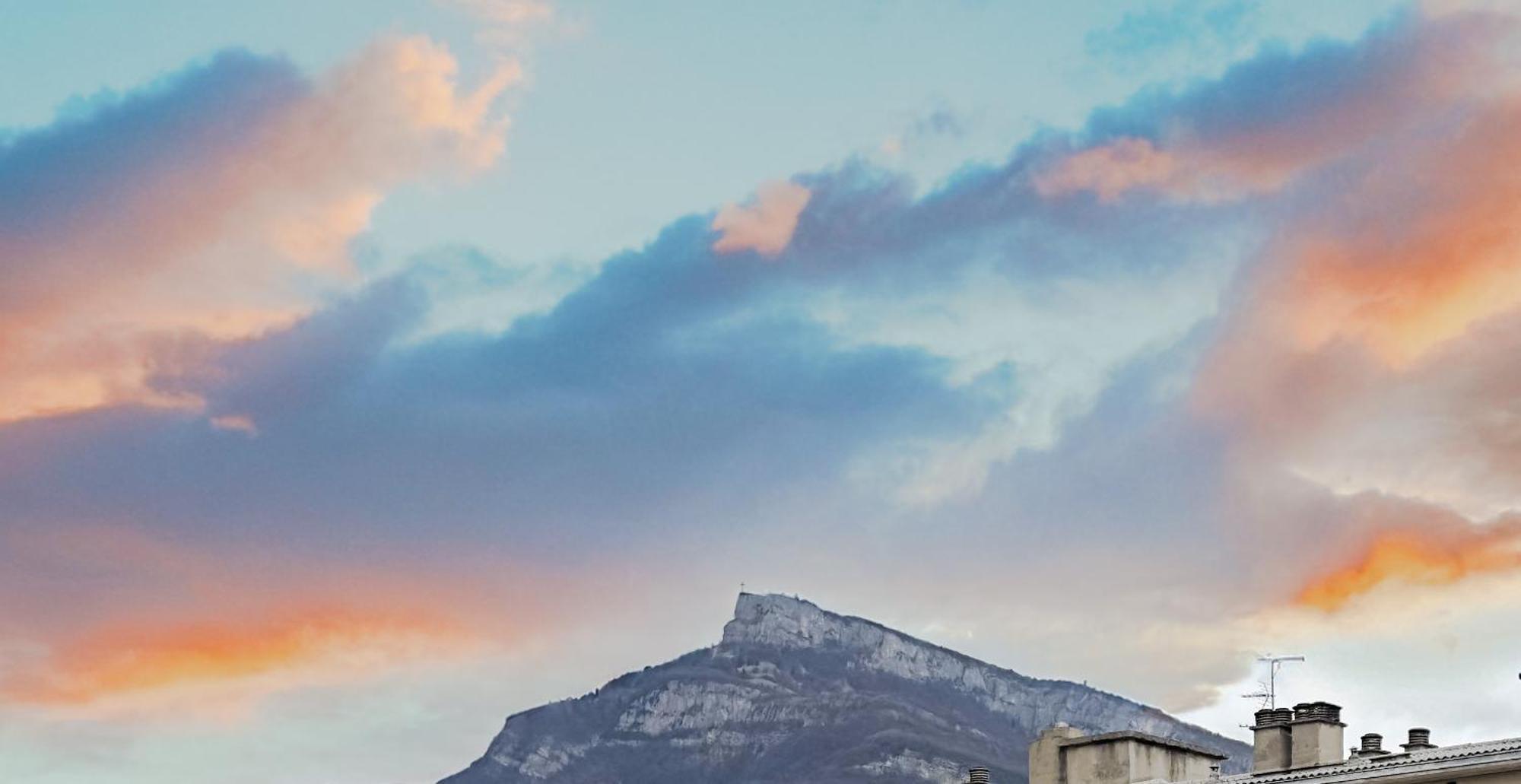Superbe Appartement - Parking Gratuit - 4 Personnes Chambéry Eksteriør billede